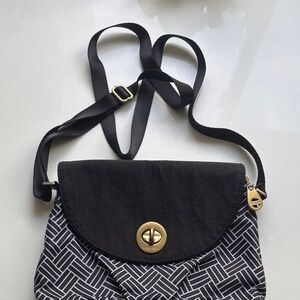 Baggallini Black and white Crossbody Bag with Gold Accent